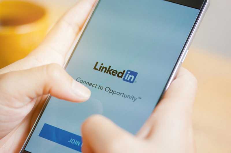 How to improve your linkedin profile