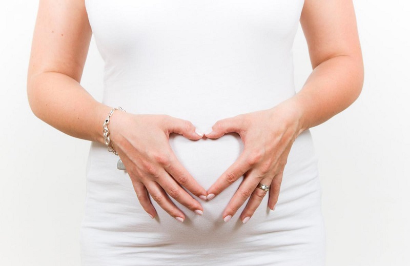 What are the first symptoms of pregnancy 